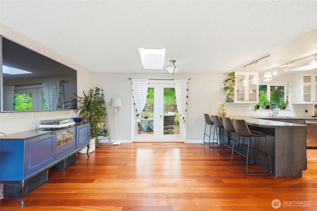 619 Willow Road, Bellingham, WA 98225