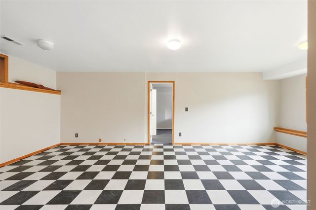 619 Willow Road, Bellingham, WA 98225
