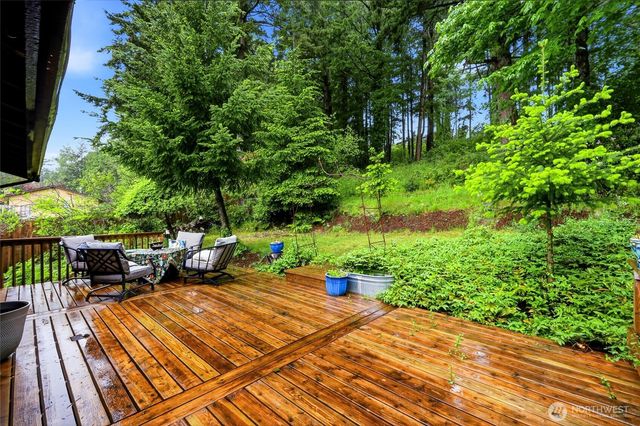 619 Willow Road, Bellingham, WA 98225