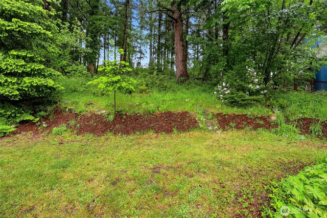 619 Willow Road, Bellingham, WA 98225