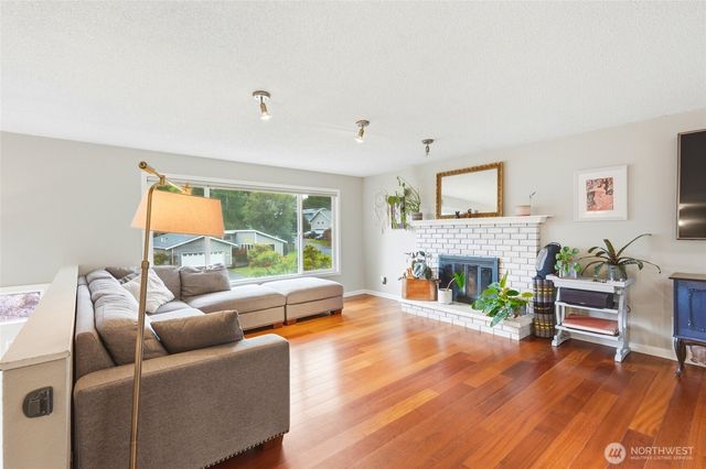 619 Willow Road, Bellingham, WA 98225