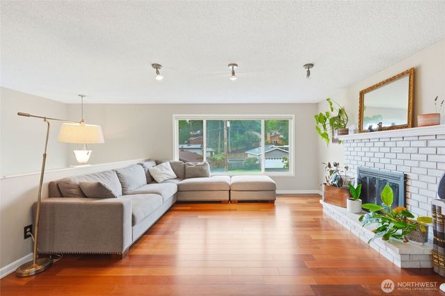 619 Willow Road, Bellingham, WA 98225