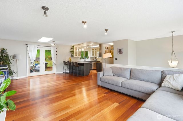 619 Willow Road, Bellingham, WA 98225