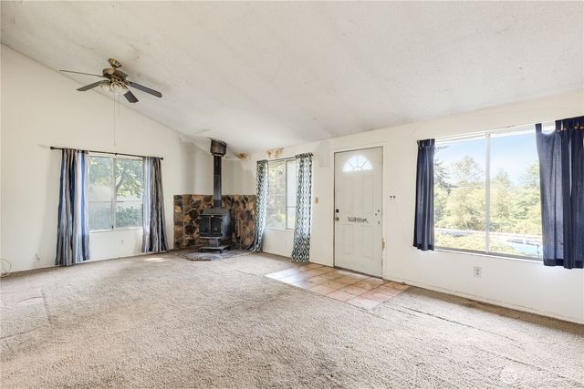 20420 147th Avenue SE, Kent, WA 98042