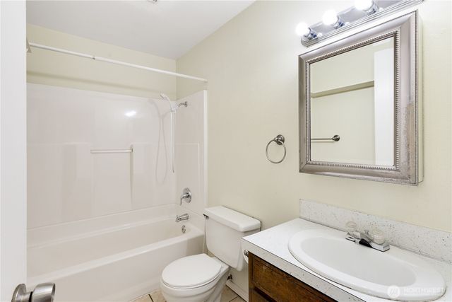 20420 147th Avenue SE, Kent, WA 98042