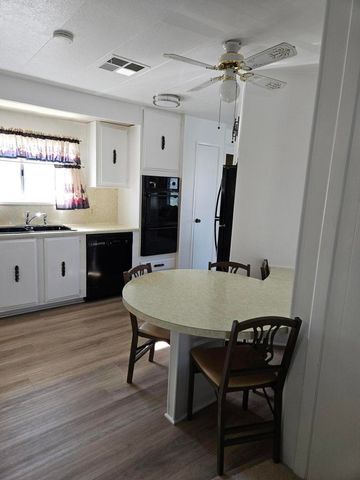 33520 Laura Drive, Thousand Palms, CA 92276