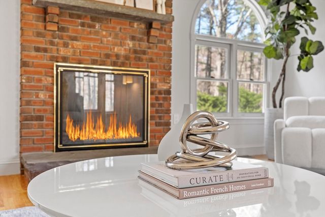 78 Cutters Ridge Rd, Carlisle, MA 01741