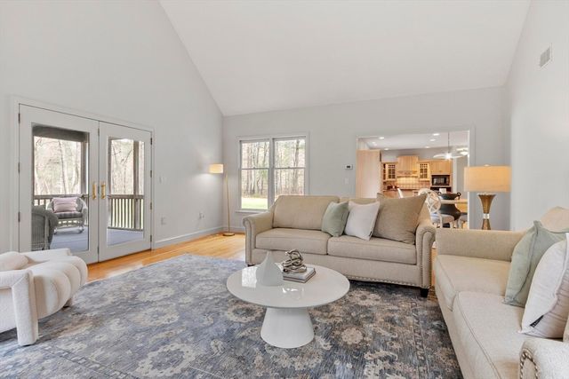 78 Cutters Ridge Rd, Carlisle, MA 01741
