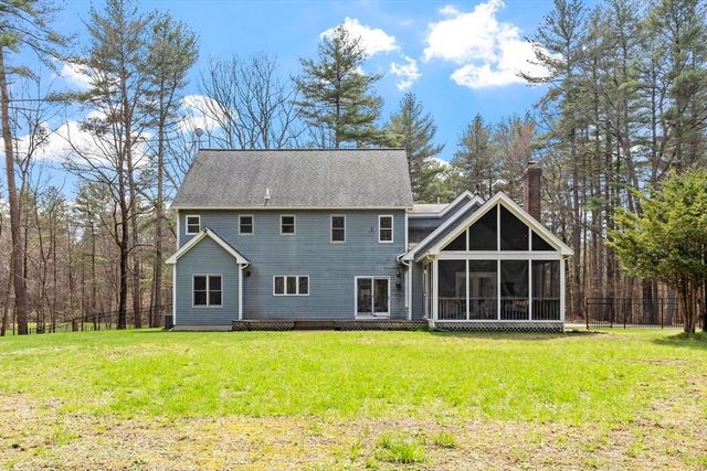 78 Cutters Ridge Rd, Carlisle, MA 01741