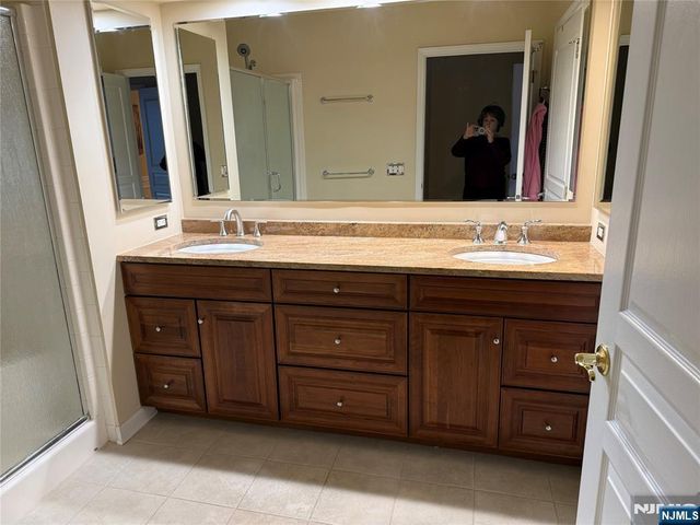 5408 Warrens Way, Wanaque, NJ 07465