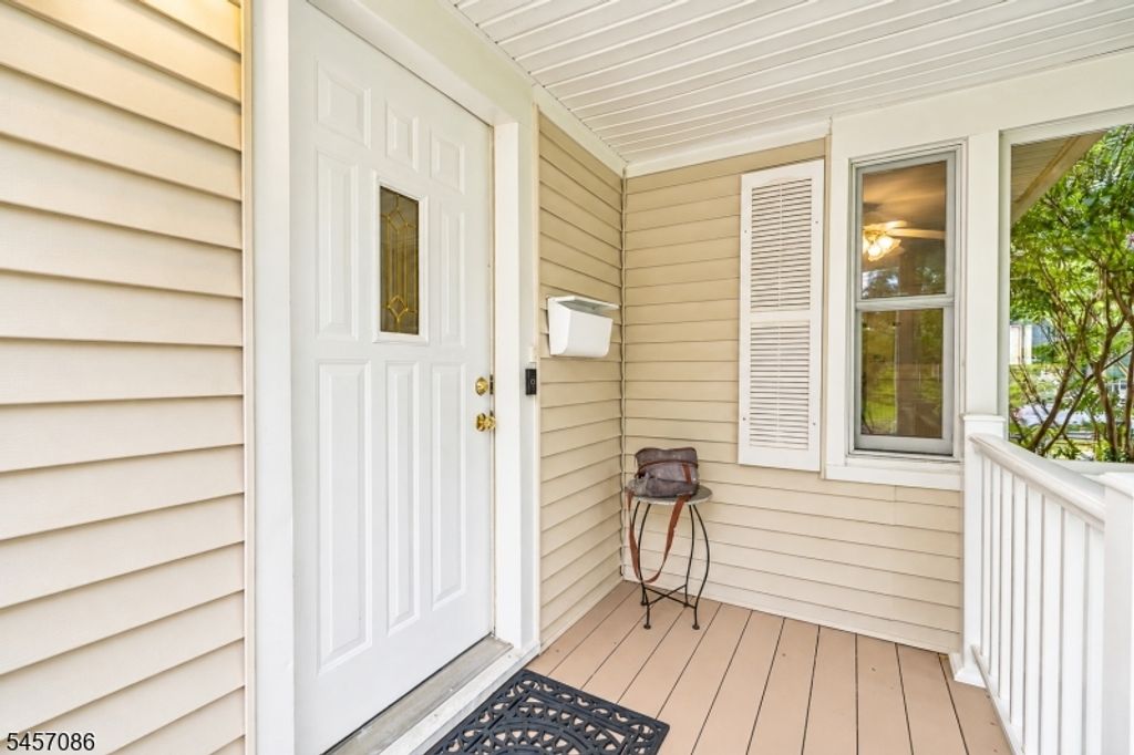 1090 Milton Blvd, Rahway City, NJ 07065 — photo 2