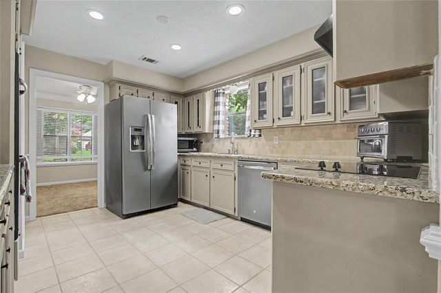 15702 Gilbertyn Drive, Tomball, TX 77377