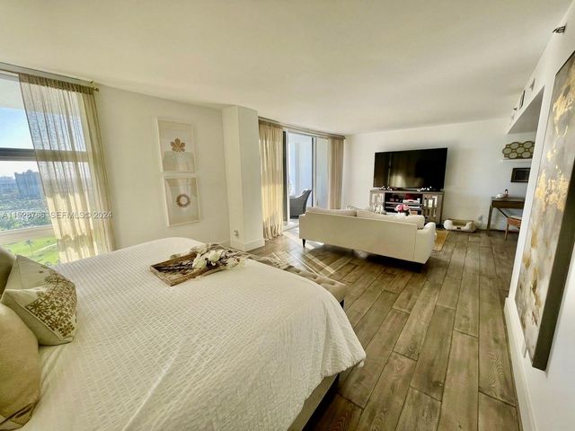 20225 NE 34th Court 2716, Aventura, FL 33180