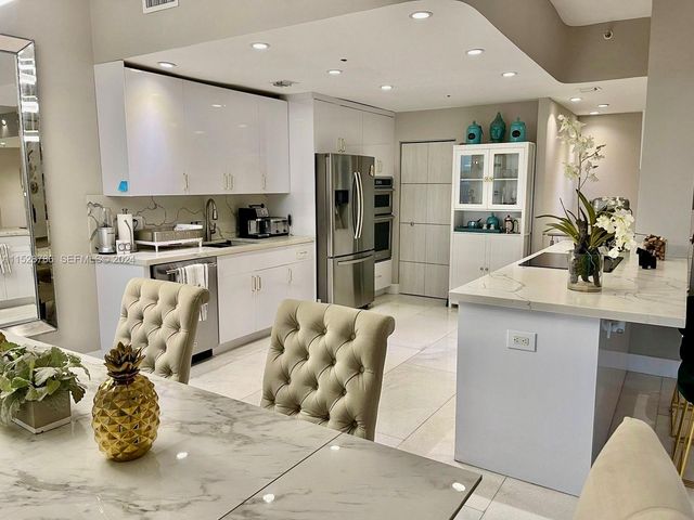 20225 NE 34th Court 2716, Aventura, FL 33180