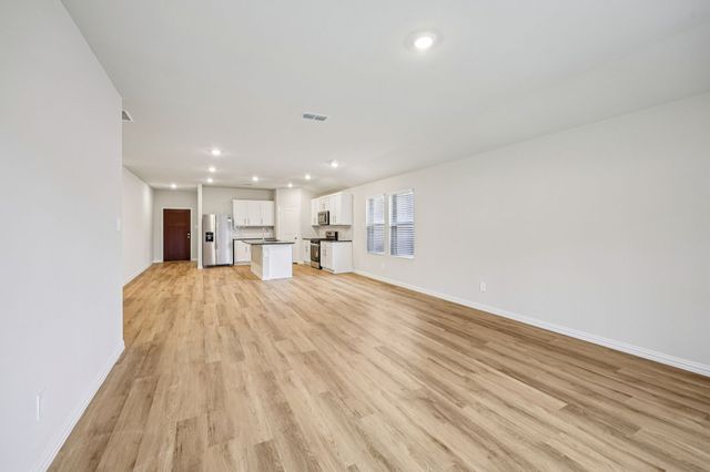 2226 Mustang Way, Seagoville, TX 75159