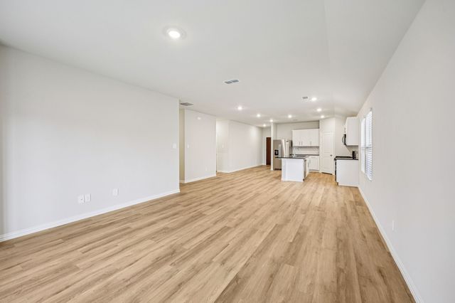 2226 Mustang Way, Seagoville, TX 75159