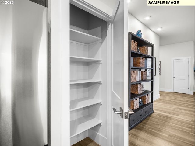 11611 Sw HAYRICK Ter, Beaverton, OR 97007