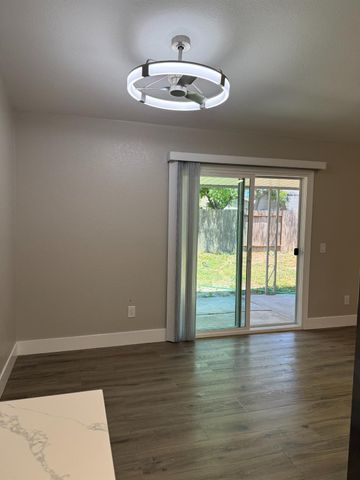 1008 Rogers St, West Sacramento, CA 95605