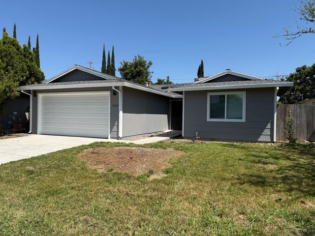 1008 Rogers St, West Sacramento, CA 95605