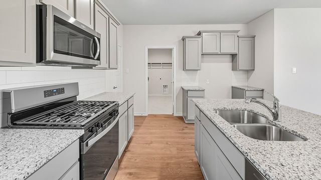 9825 Amalgam Street, Aubrey, TX 76227