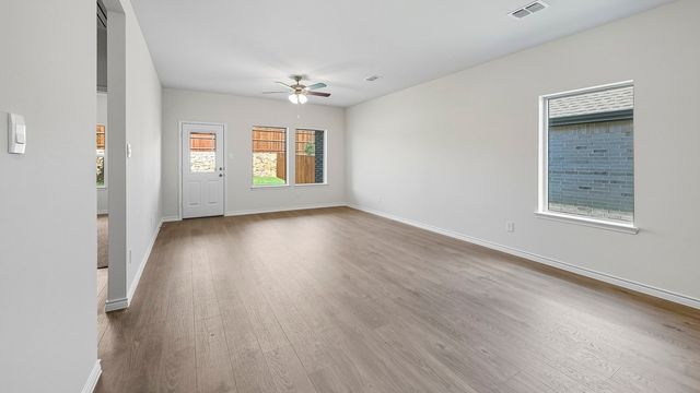 9825 Amalgam Street, Aubrey, TX 76227