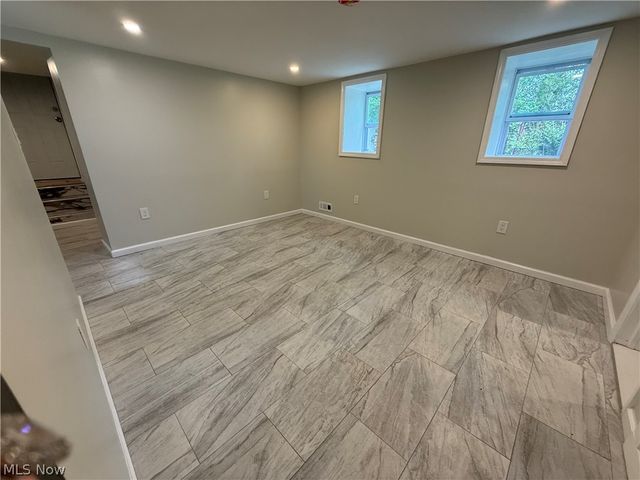 1504 Manhattan Avenue, Youngstown, OH 44509