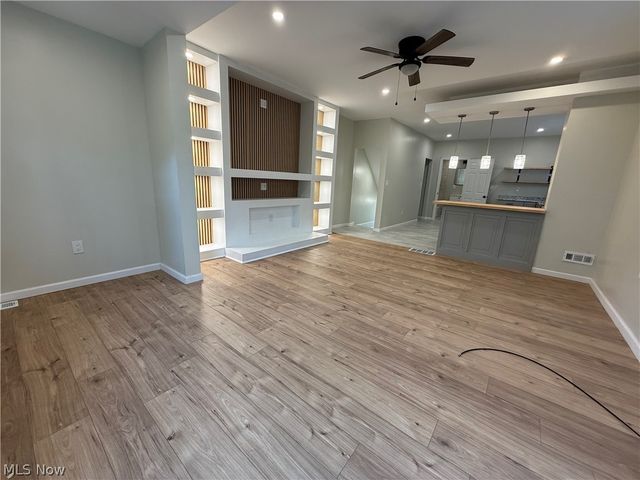 1504 Manhattan Avenue, Youngstown, OH 44509