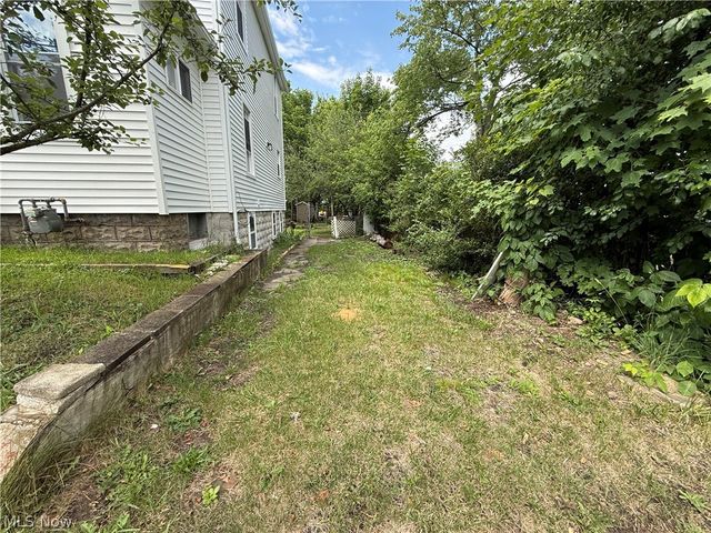 1504 Manhattan Avenue, Youngstown, OH 44509