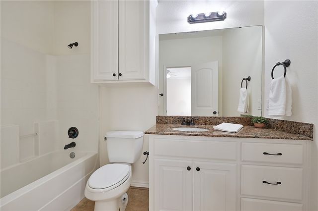 3802 Blackhawk Lane, College Station, TX 77845