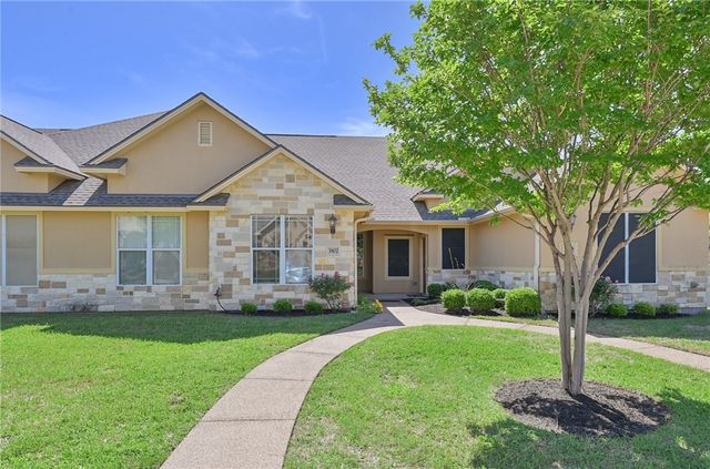 3802 Blackhawk Lane, College Station, TX 77845