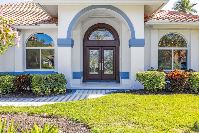 8992 Lely Island CIR, Naples, FL 34113