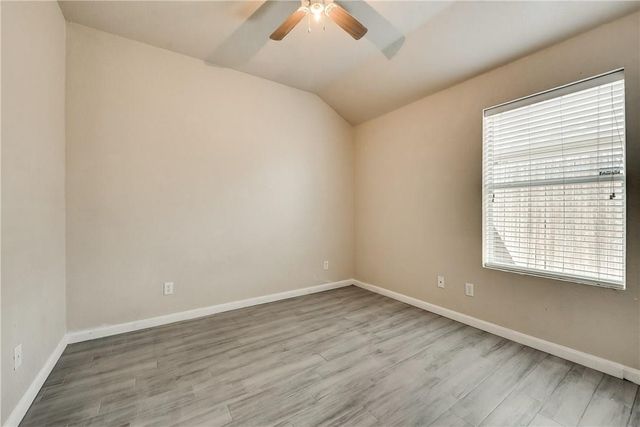 952 Bentwood Trail, Grand Prairie, TX 75052