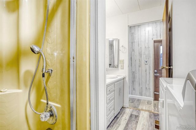 6825 W Mississippi Ave, Lakewood, CO 80226