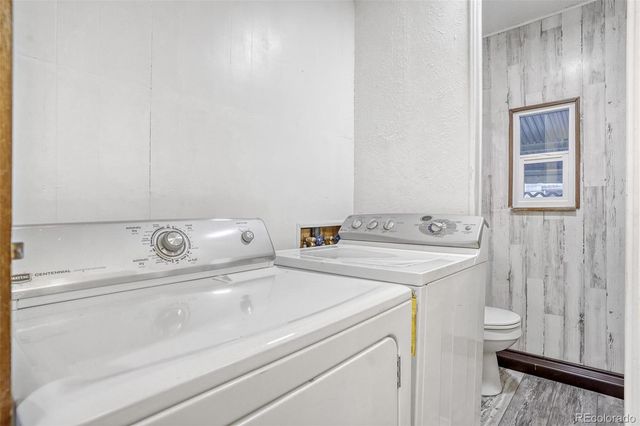 6825 W Mississippi Ave, Lakewood, CO 80226