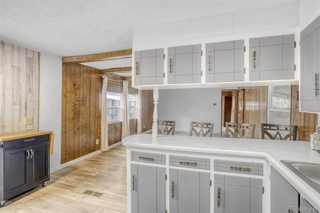 6825 W Mississippi Ave, Lakewood, CO 80226