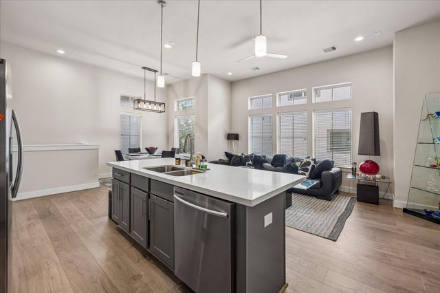 5209 Allen Street B, Houston, TX 77007