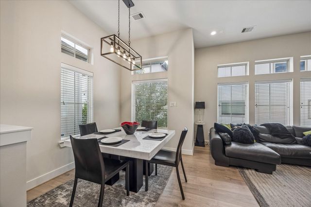 5209 Allen Street B, Houston, TX 77007