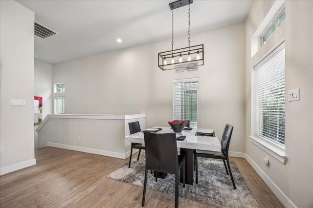 5209 Allen Street B, Houston, TX 77007