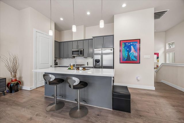 5209 Allen Street B, Houston, TX 77007
