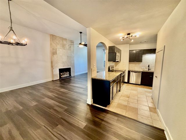 1910 N Carroll Avenue, Dallas, TX 75204