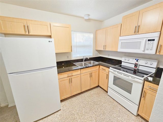 5608 18TH AVENUE S, Gulfport, FL 33707