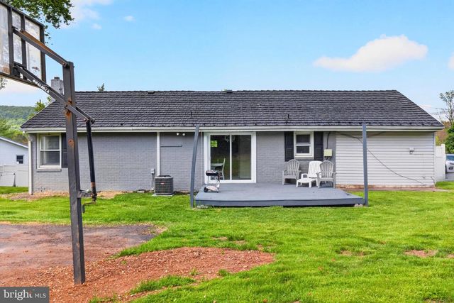 12 WHITE BIRCH AVENUE, Mechanicsburg, PA 17050