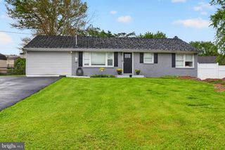 12 WHITE BIRCH AVENUE, Mechanicsburg, PA 17050
