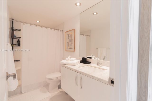 19370 W Collins Ave 902, Sunny Isles Beach, FL 33160