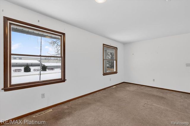 3965 Parsons Road, Howell, MI 48855