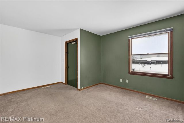 3965 Parsons Road, Howell, MI 48855