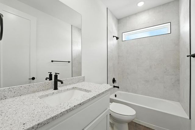 32727 W 176th Terrace, Gardner, KS 66030