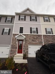 69 BASSWOOD ST, Berlin, NJ 08009