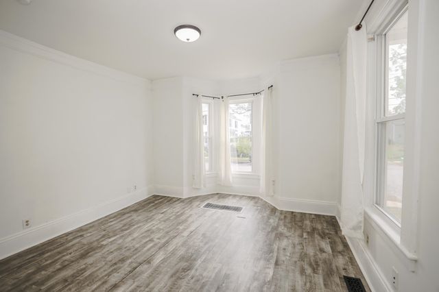 18 Maple Street, Dover, NH 03820