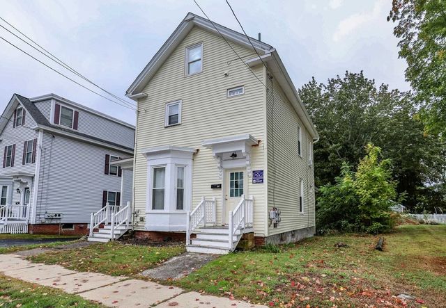 18 Maple Street, Dover, NH 03820